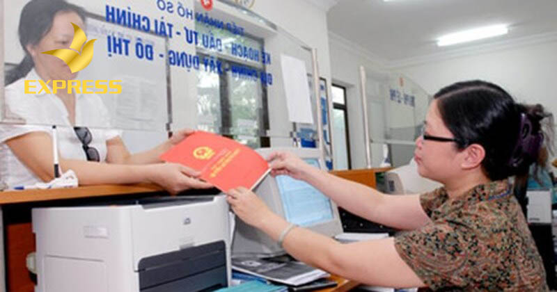 Phòng Tài nguyên và Môi trường cấp phép giấy xác nhận chuyển mục đích sử dụng đất cho người dân