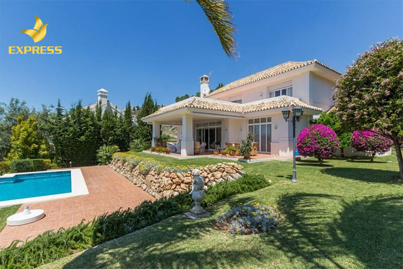 Các mẫu biệt thự đơn lập được đánh giá là sản phẩm có sự an toàn cao bởi hệ thống tường rào được thiết kế xung quanh rất cao