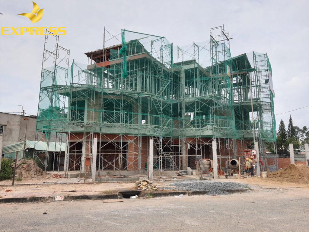 Chi phí xây nhà ở tạm cho công nhân