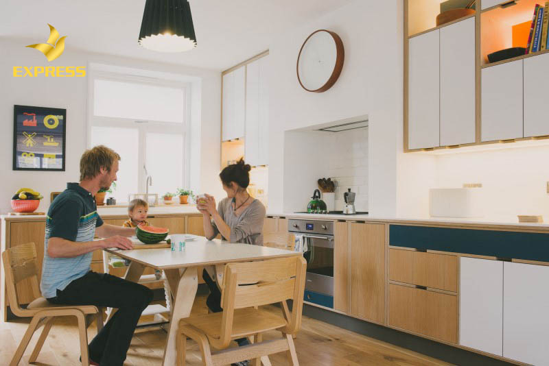 Căn bếp là nơi cả gia đình quây quần.