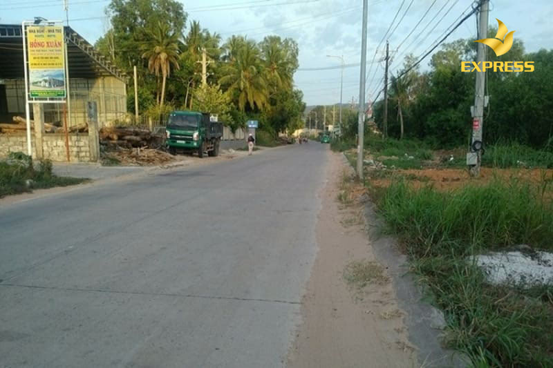 Chi phí người sử dụng phải nộp cho việc chuyển đổi mục đích sử dụng đất.