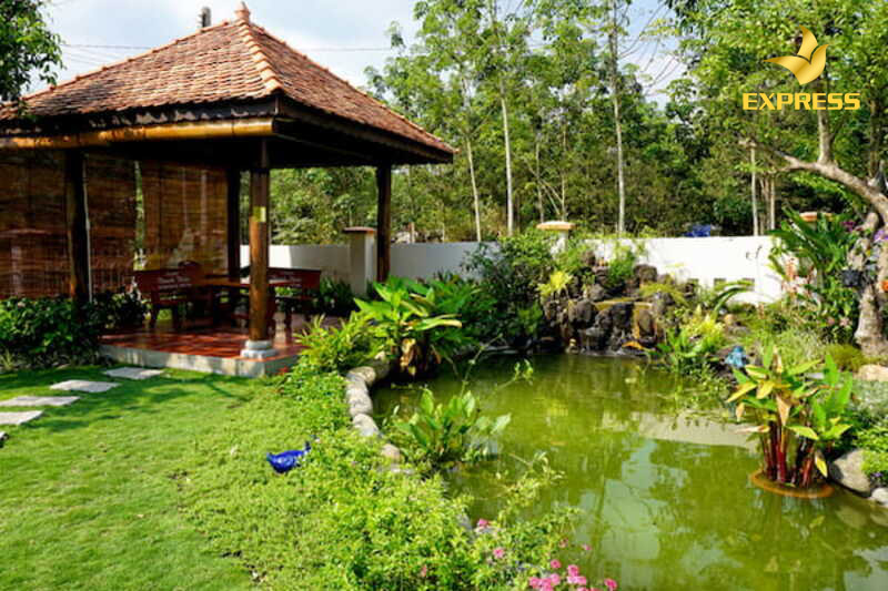 Đất ở là đất sử dụng để xây dựng nhà ở và các công trình phục vụ nhu cầu ở của người dân