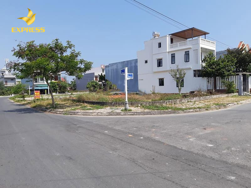 Đất thổ cư muốn thực hiện giao dịch phải có sổ đỏ