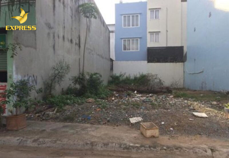 Nên chọn đất có chiều dài và chiều rộng tương đối, không quá chênh lệch giữa hai kích thước