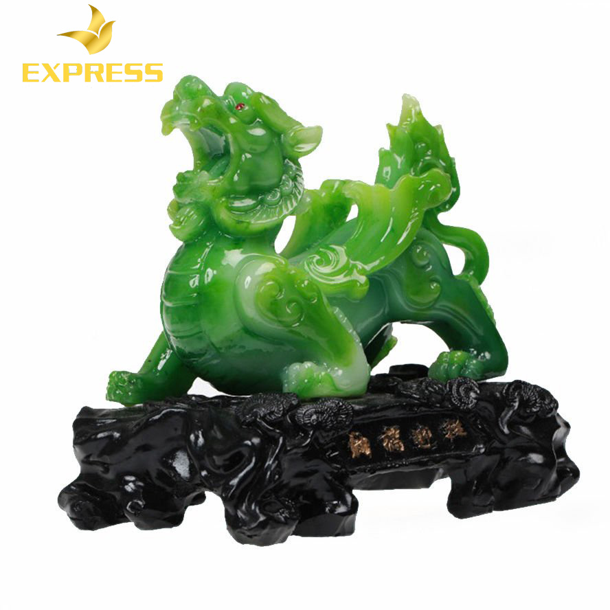 Đặt tì hưu trên bàn làm việc mang đến tài lộc cho người mệnh hoả 