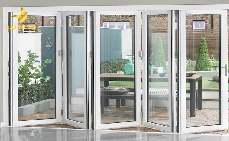 Cửa nhôm với thành phần đố động