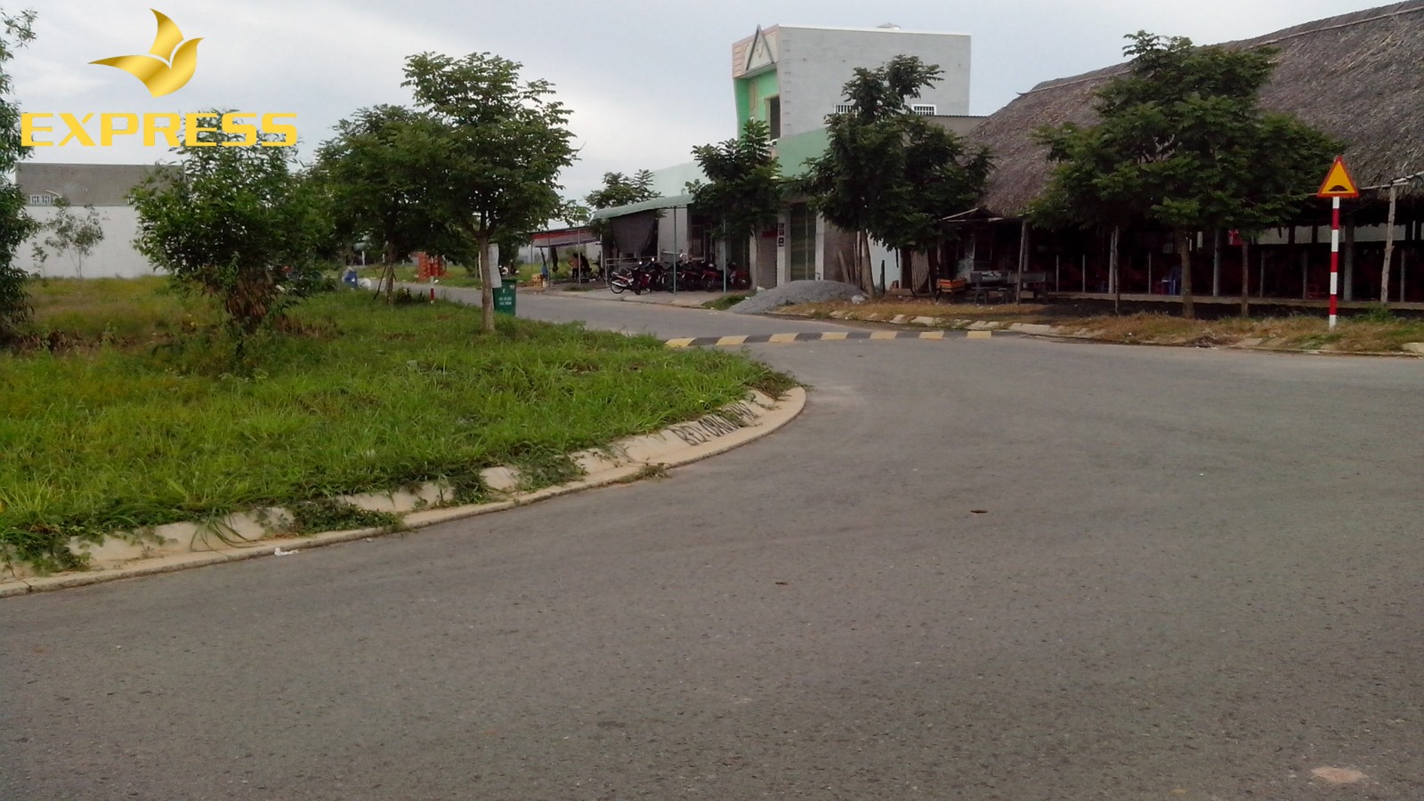 Tìm hiểu các về môi trường xung quanh của khu đất thổ cư