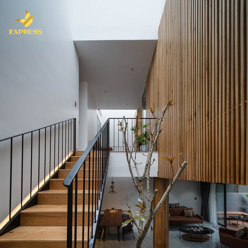 So với các phụ kiện dùng để che nắng khác, hệ lam có thể có chi phí đầu tư ban đầu hơi cao 1 chút