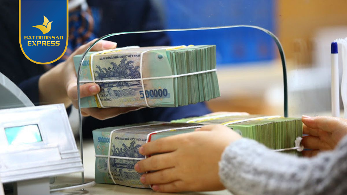 Ngân hàng điều chỉnh lãi suất tiết kiệm