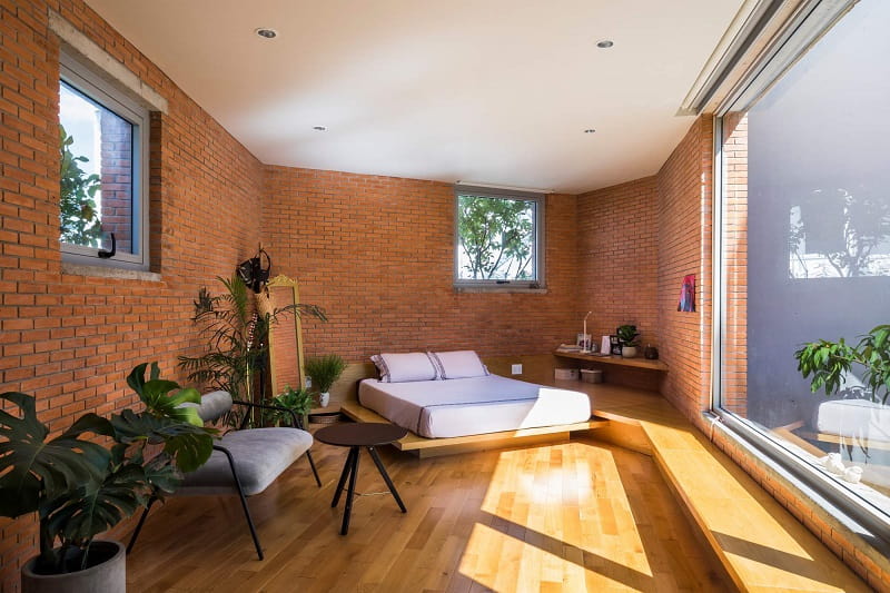 Thiết kế cửa sổ cho phòng ngủ trên sân thượng