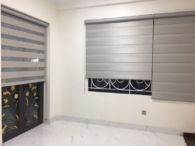 Rèm cửa cuốn chất liệu polyester tráng nhựa cao cấp