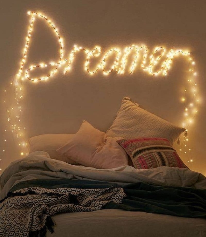 Tạo chữ cái bằng đèn led