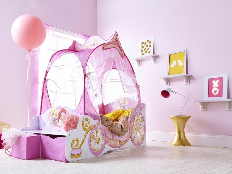 Thiết kế phòng ngủ như cỗ xe ngựa