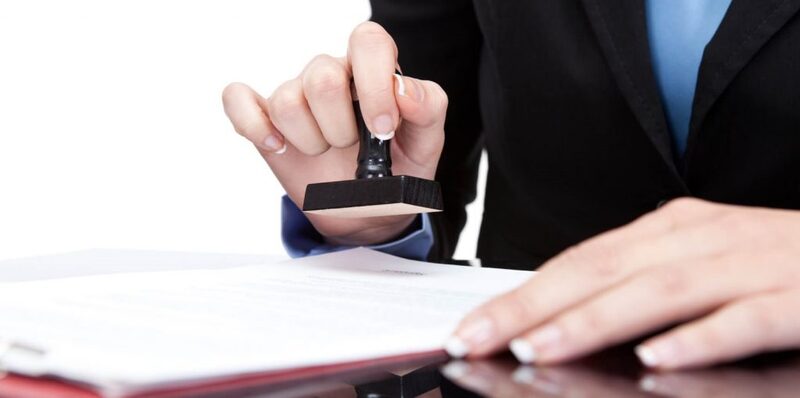 Thực hiện công chứng hợp đồng ủy quyền để đảm bảo tính pháp lý