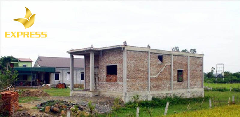 Việc xây nhà trên đất ruộng là vi phạm pháp luật