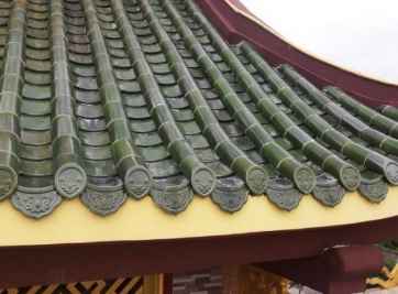 Ngói âm dương là gì? Ưu điểm và quy trình lợp loại ngói này