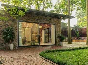 Nhà xây bằng đá tạo nên phong cách sang trọng, lịch lãm