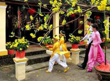 Tự xông đất nhà mình và những điều bạn cần nắm rõ