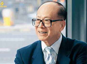 Tỷ phú giàu nhất Hồng Kông Lý Gia Thành 13 tuổi nghỉ học, 18 tuổi đã làm giám đốc