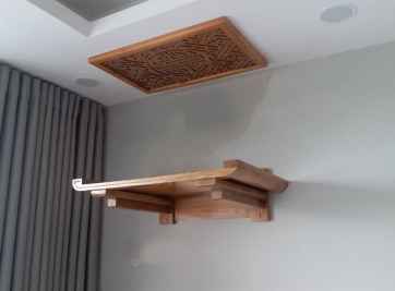 Tìm hiểu ưu và nhược điểm của bàn thờ treo tường chung cư