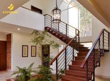 Những lý do hữu ích khi thiết kế giếng trời trên cầu thang.