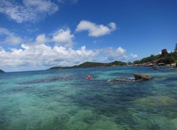 HÒN GẦM GHÌ – ĐIỂM NGẮM SAN HÔ TUYỆT ĐẸP