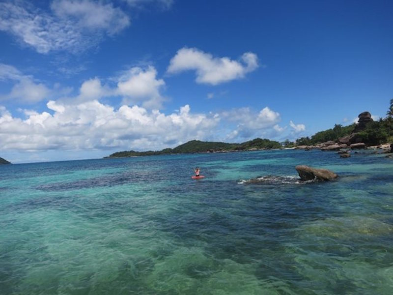 nước biển Hòn Gầm Ghi trong veo -ngắm san hô phú quốc