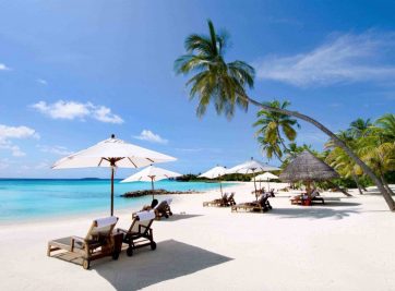 Thị trường nghỉ dưỡng – cuộc đua của: Nha trang, Đà nẵng, ..