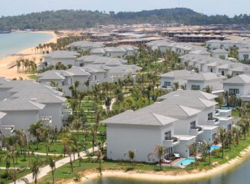 BẤT ĐỘNG SẢN NGHỈ DƯỠNG PHÚ QUỐC TRƯỚC LÀN SÓNG “THÂU TÓM”
