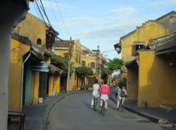 MÁCH NHỎ VỚI BẠN NÊN CHƠI GÌ KHI TỚI HỘI AN