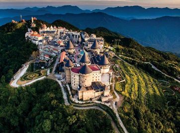 TẠI SAO MÙA HÈ NÀY BẠN NÊN ĐẾN ĐÀ NẴNG