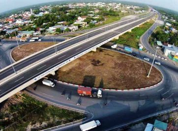 HẠ TẦNG ĐÓNG VAI ĐÒN BẨY CHO THỊ TRƯỜNG HCM